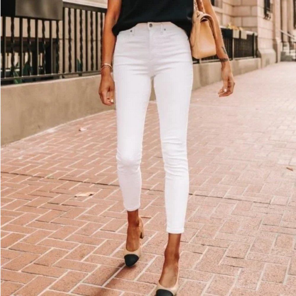 Everlane High Rise Skinny Jeans in Bone White
